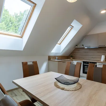 Apartma Puhan * Kobilje