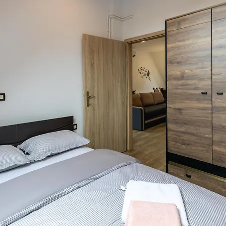 Apartma Puhan Kobilje